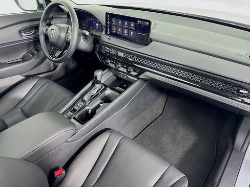 Used 2025 Honda Accord EX-L image 40