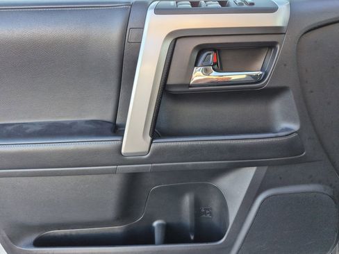 Used 2024 Toyota 4Runner SR5 image 6