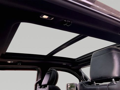 Used 2022 RAM 1500 Limited image 16