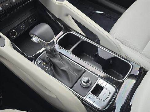 Certified 2023 Kia Telluride S w/ S Sunroof Package FWD image 20