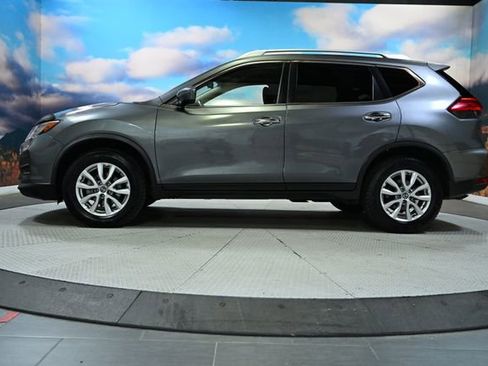 Used 2017 Nissan Rogue SV AWD/4WD image 4