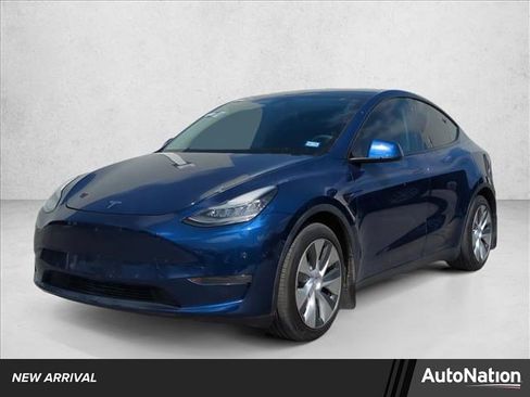 Used 2020 Tesla Model Y Long Range image 1