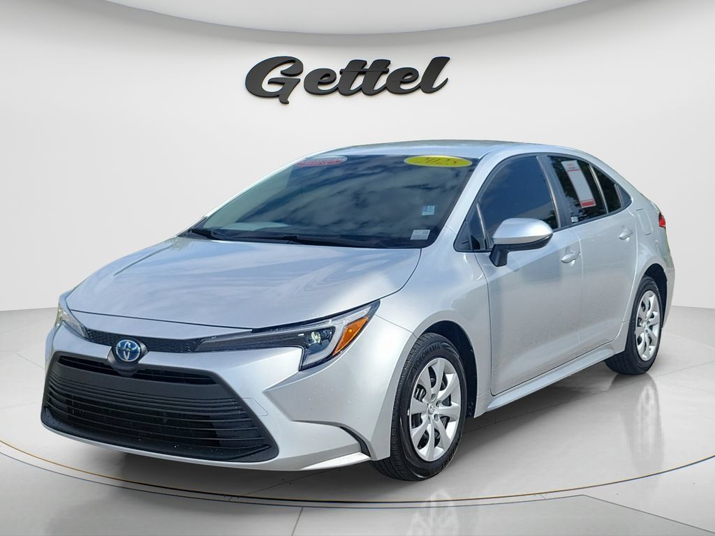 Certified 2025 Toyota Corolla LE FWD image 1