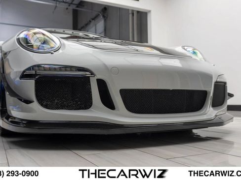 Used 2015 Porsche 911 GT3 RWD image 9