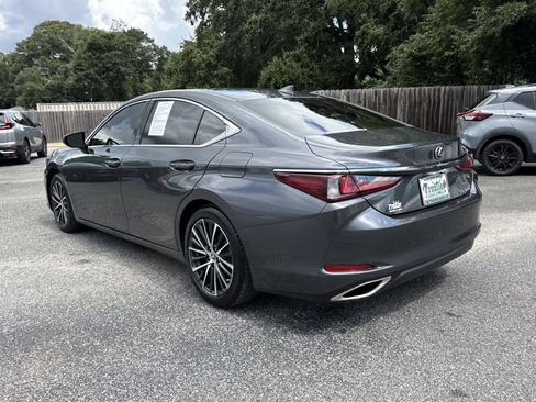Used 2025 Lexus ES 350 w/ Premium Package FWD image 3
