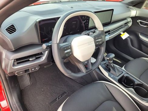 New 2025 Kia K4 GT-Line w/ GT-Line Premium Package FWD image 9