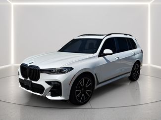 Used 2022 BMW X7 xDrive40i w/ M Sport Package AWD/4WD video 1