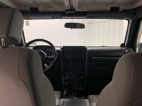 Used 2010 Jeep Wrangler Unlimited Sport AWD/4WD image 19