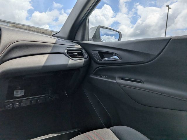 Used 2022 Chevrolet Equinox RS FWD image 13