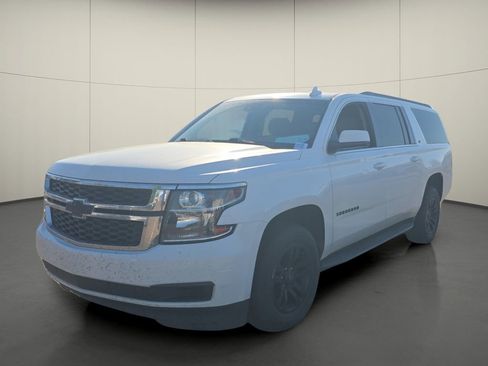 Used 2019 Chevrolet Suburban LT image 4