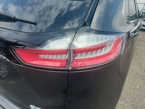 Used 2019 Ford Edge SEL FWD image 13