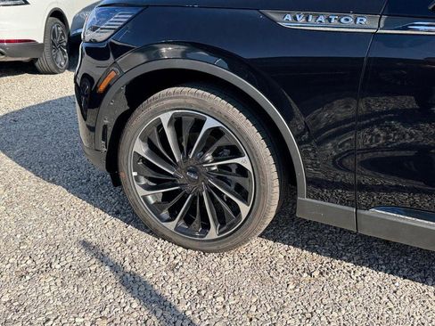 New 2025 Lincoln Aviator Reserve w/ Equipment Group 201A image 9