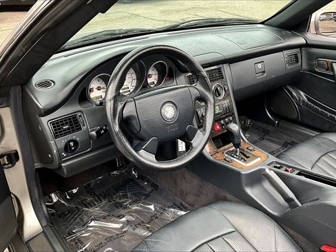 Used 2003 Mercedes-Benz SLK 32 AMG image 13