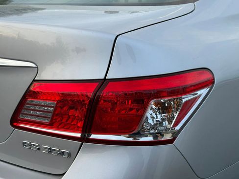 Used 2010 Lexus ES 350 image 26