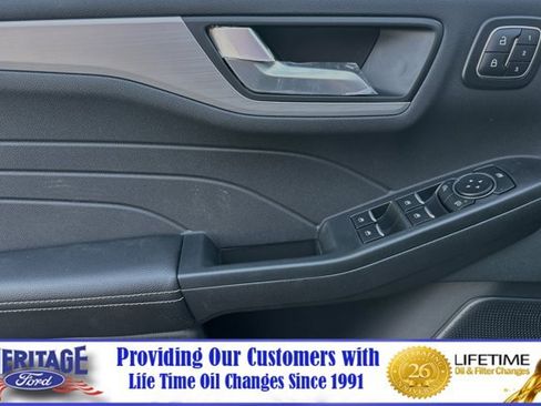 New 2024 Ford Escape SE w/ PHEV Premium Package FWD image 8