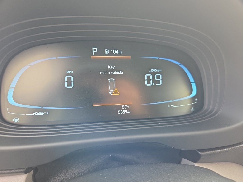 Used 2026 Hyundai Venue SEL FWD image 12
