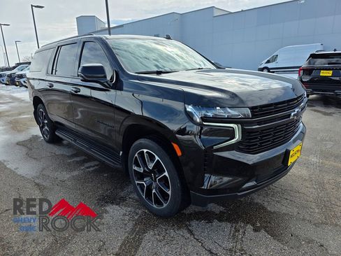 Used 2024 Chevrolet Suburban RST w/ Sport Performance Package AWD/4WD image 5