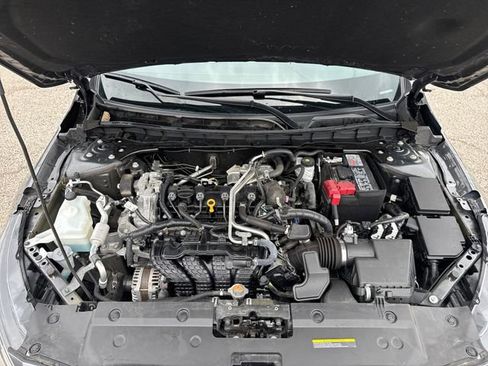 Used 2024 Nissan Altima 2.5 SR FWD image 20