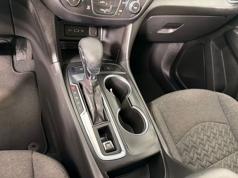 Used 2023 Chevrolet Equinox LT AWD/4WD image 16