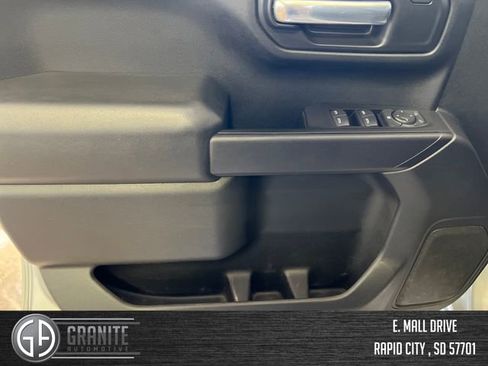 Used 2020 Chevrolet Silverado 1500 Custom Trail Boss w/ Custom Convenience Package AWD/4WD image 18