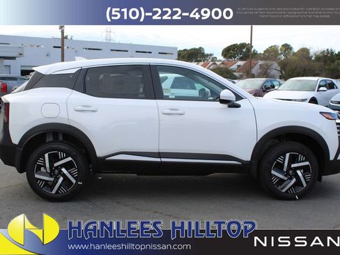 New 2025 Nissan Kicks SV image 6