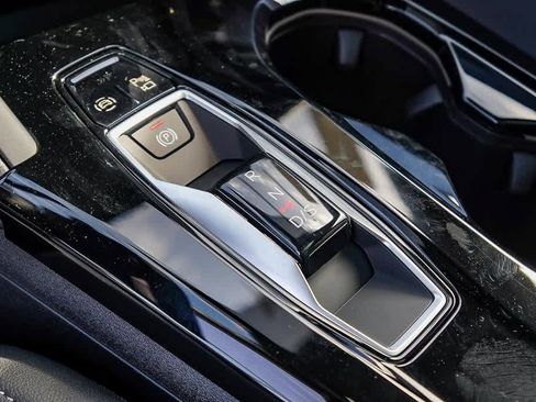 New 2025 Audi Q5 Premium Plus image 22