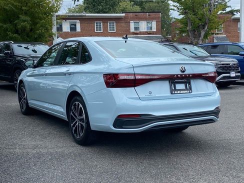 Certified 2025 Volkswagen Jetta Sport image 5