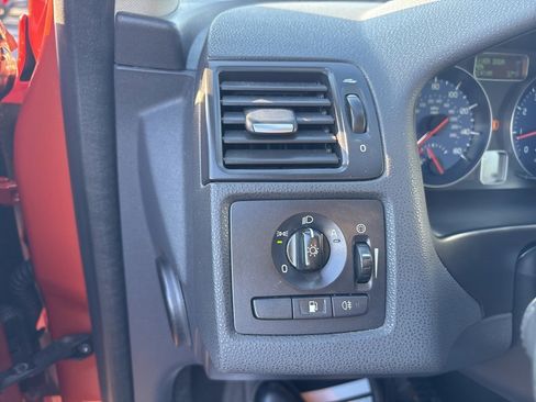 Used 2013 Volvo C30 T5 R-Design image 19