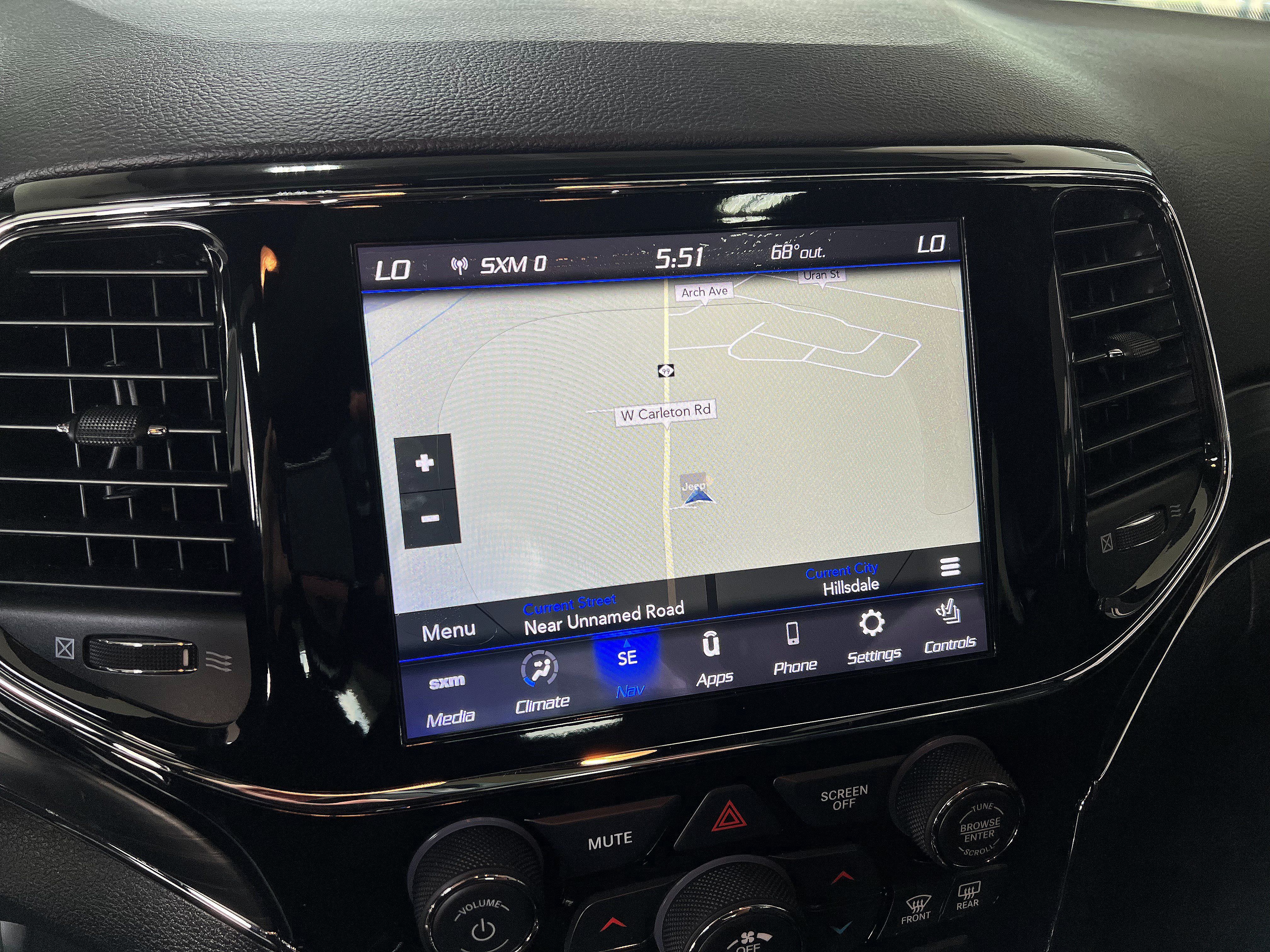 Used 2019 Jeep Grand Cherokee Limited AWD/4WD image 19