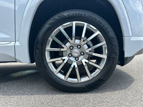 New 2026 GMC Terrain Denali w/ LPO, Floor Liner Package AWD/4WD image 13