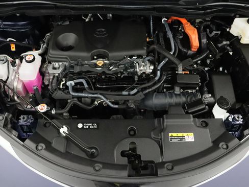 Used 2025 Toyota Sienna Platinum AWD/4WD image 44