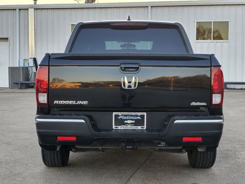 Used 2017 Honda Ridgeline Sport image 9