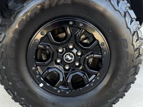 Used 2021 Ford Bronco First Edition AWD/4WD image 8