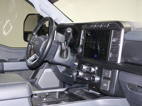 Used 2024 Ford F250 Lariat w/ Lariat Ultimate Package image 35