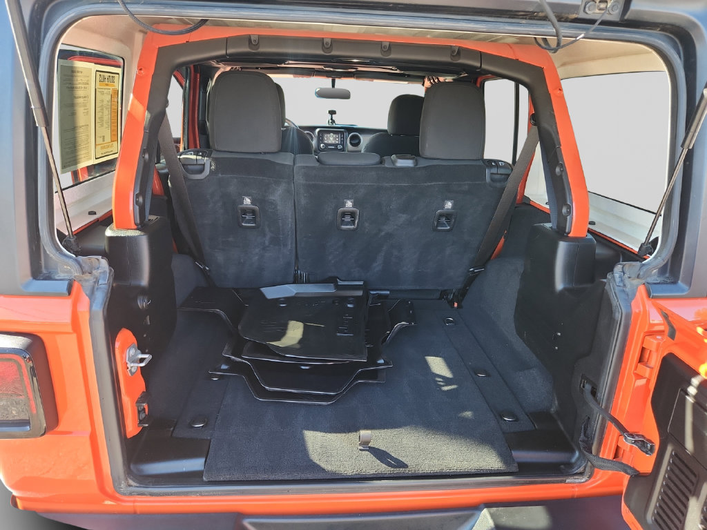 Used 2018 Jeep Wrangler Unlimited Sport S AWD/4WD image 19