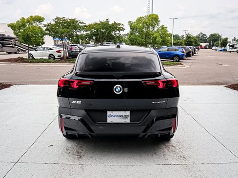 Used 2026 BMW X2 xDrive28i AWD/4WD image 10
