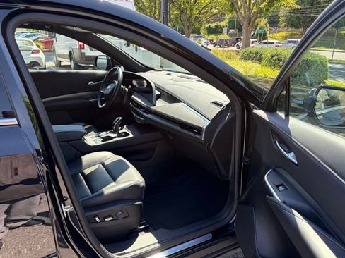 Used 2025 Cadillac XT4 Premium Luxury AWD/4WD image 23