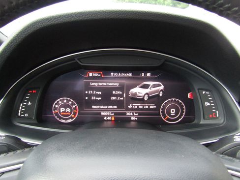 Used 2017 Audi Q7 3.0T Premium Plus w/ Premium Plus Package image 37