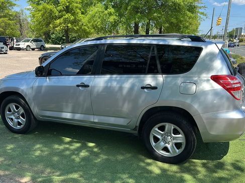 Used 2010 Toyota RAV4 2WD image 5