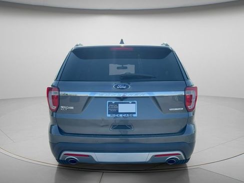 Used 2016 Ford Explorer XLT w/ Equipment Group 201A image 5