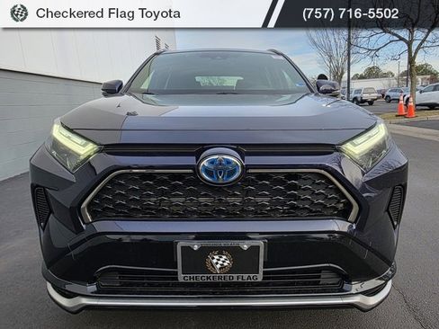 Used 2024 Toyota RAV4 SE w/ Weather & Moonroof Package image 12