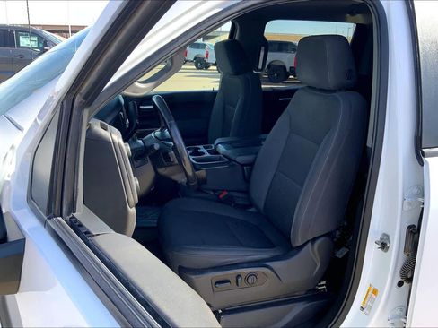 Used 2022 Chevrolet Silverado 2500 LT w/ Convenience Package image 7