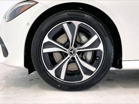 New 2026 Mercedes-Benz CLE 300 4MATIC Coupe image 11