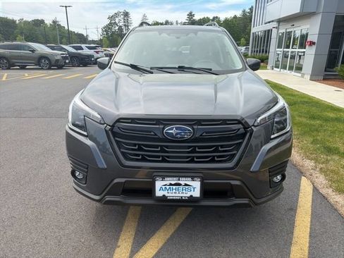 Used 2024 Subaru Forester Premium AWD/4WD image 2