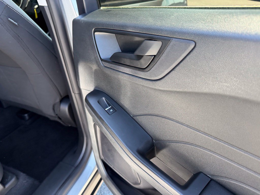 Used 2022 Ford Escape S AWD/4WD image 33