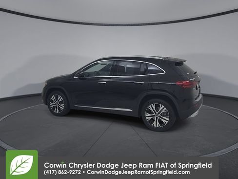 Used 2025 Mercedes-Benz GLA 250 4MATIC image 10