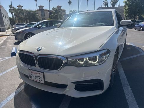 Used 2018 BMW 540i RWD image 2