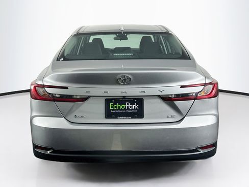 Used 2025 Toyota Camry LE FWD image 7