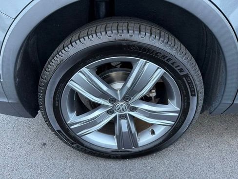 Certified 2020 Volkswagen Tiguan SEL image 35