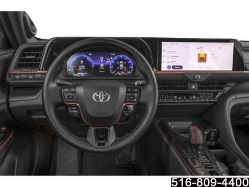 Used 2026 Toyota Crown AWD/4WD image 7